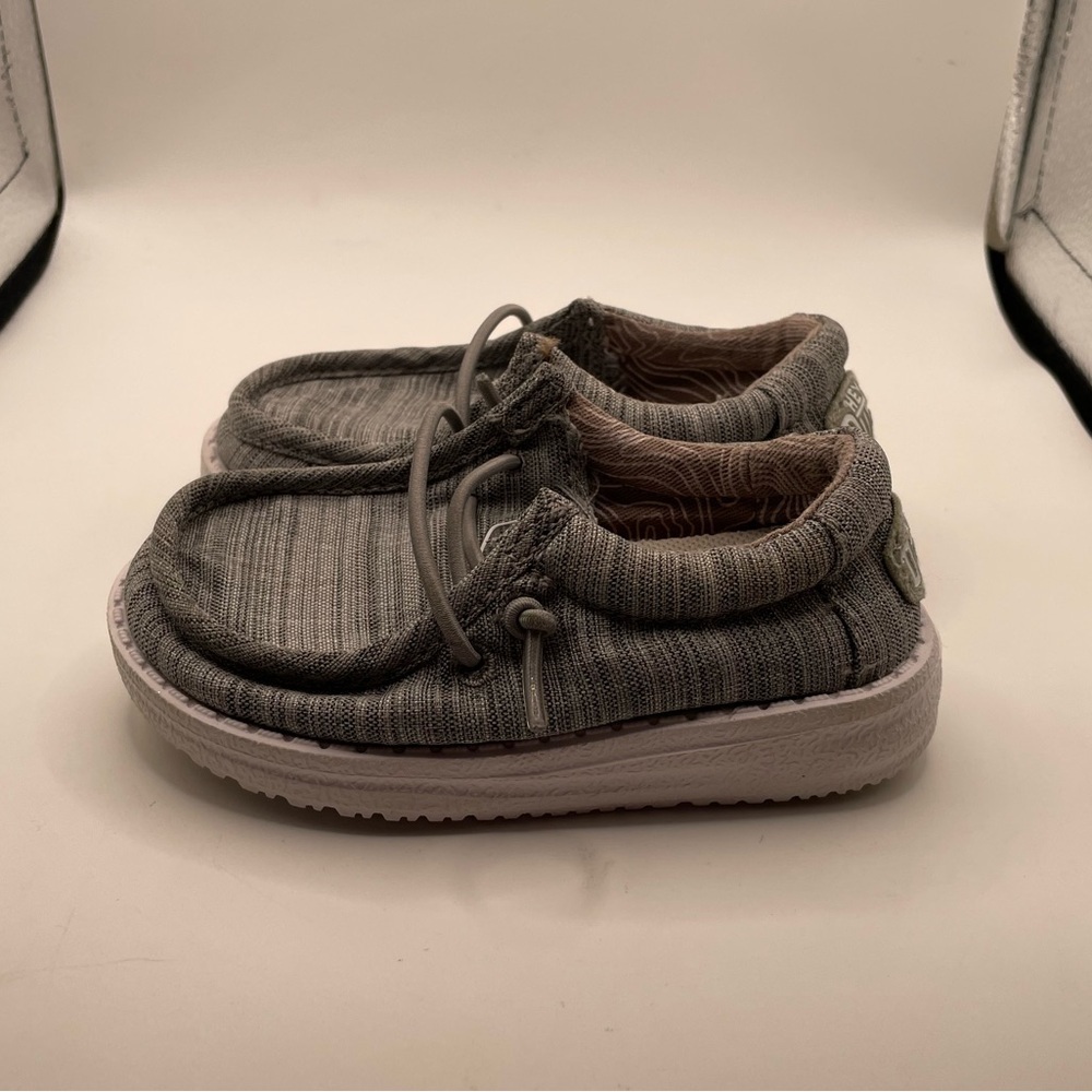 Hey Dude Wally boys Gray loafers Shoes size 6C